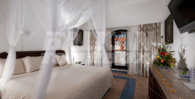 почивка в Cozumel and Resort