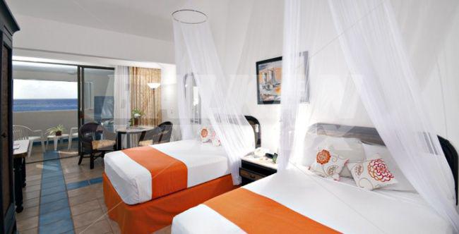 почивка в Cozumel and Resort