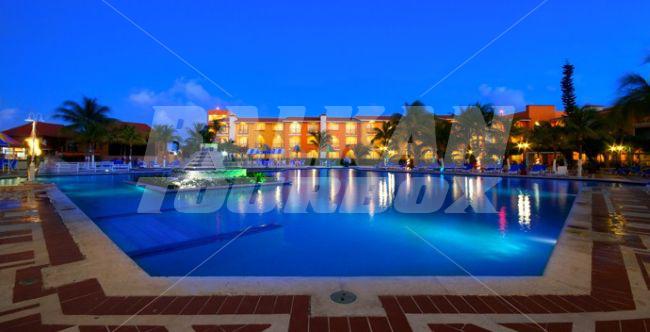 почивка в Cozumel and Resort