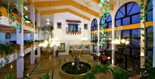 почивка в Cozumel and Resort