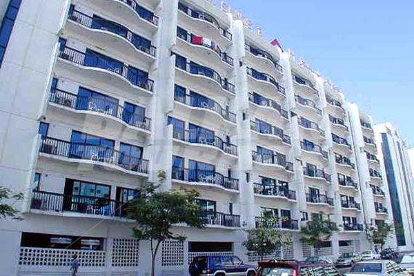 почивка в  Golden Sands Hotel Apartments