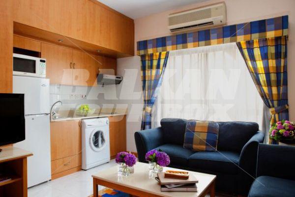 почивка в Golden Sands Hotel Apartments