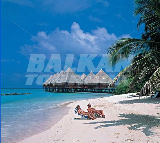 почивка в Velidhu Island Resort