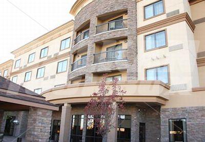 почивка в Courtyard Des Moines West/Jordan Creek