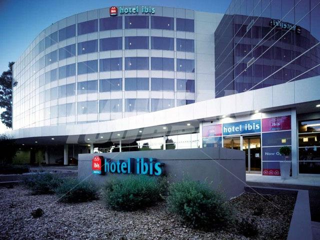 почивка в  Ibis Melbourne Glen Waverley
