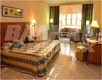 почивка в Alhambra Thalassa
