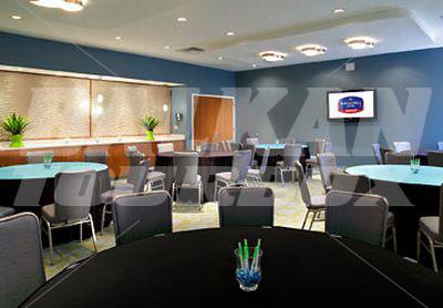 почивка в SpringHill Suites by Marriott Houston Intercontinental Airport