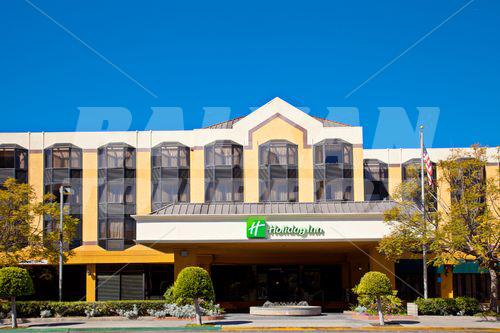 почивка в  Holiday Inn Downtown Long Beach