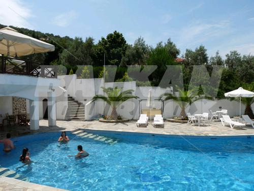 holiday in Seralis