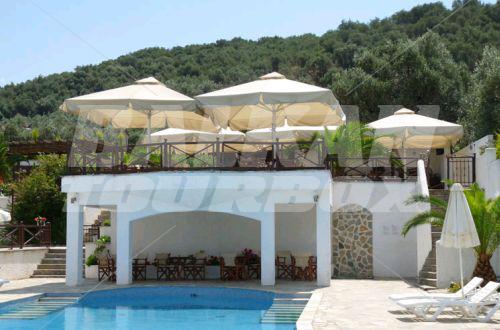holiday in Seralis