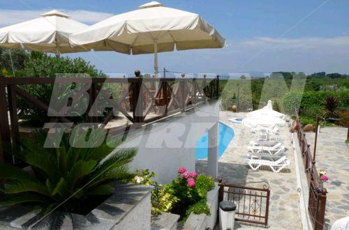 holiday in Seralis