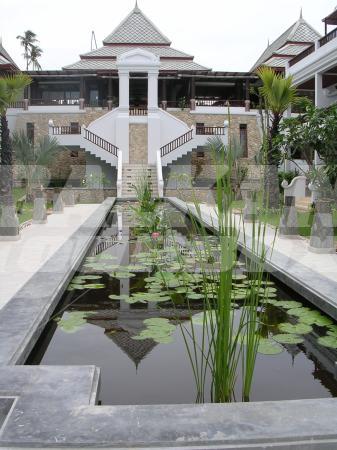 почивка в Kandaburi Resort