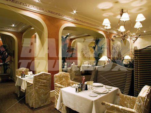 почивка в NH Jolly Hotel Lotti