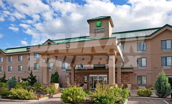 почивка в Holiday Inn Express Hotel and Suites Vernon