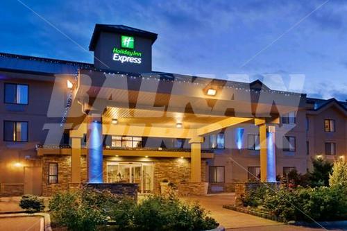 почивка в Holiday Inn Express Hotel and Suites Vernon