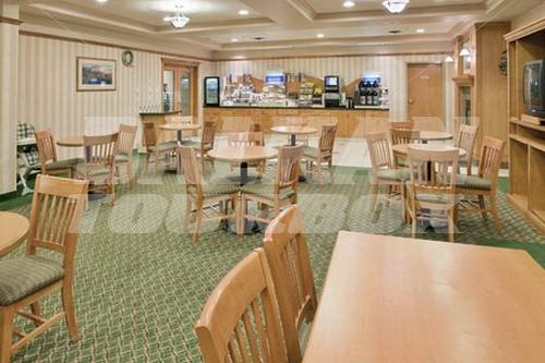почивка в Holiday Inn Express Hotel and Suites Vernon