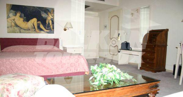 holiday in Kouros