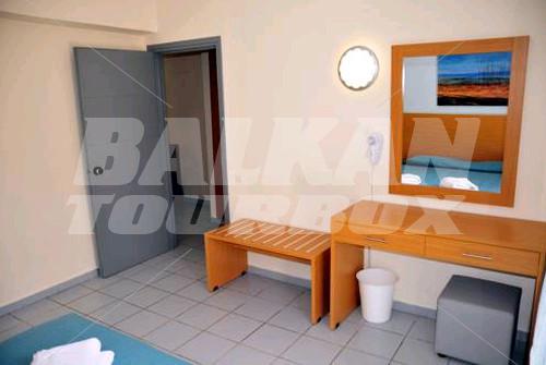 holiday in Acropolis Apartments