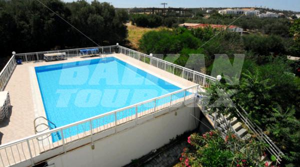 holiday in Acropolis Apartments