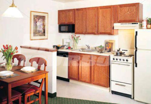 почивка в TownePlace Suites by Marriott Detroit Dearborn