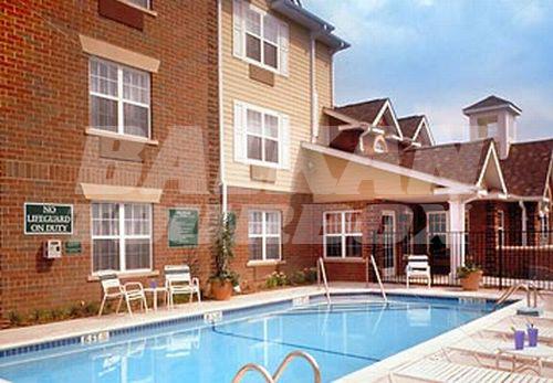 почивка в TownePlace Suites by Marriott Detroit Dearborn