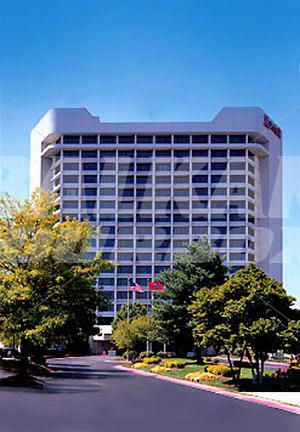 почивка в Nashville Airport Marriott