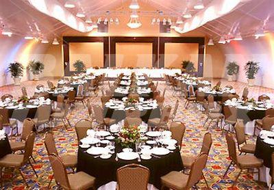 почивка в Nashville Airport Marriott
