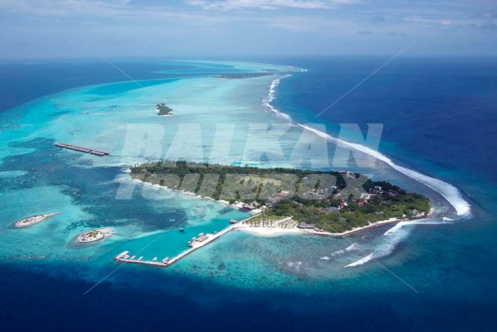 почивка в  Adaaran Select Hudhuranfushi