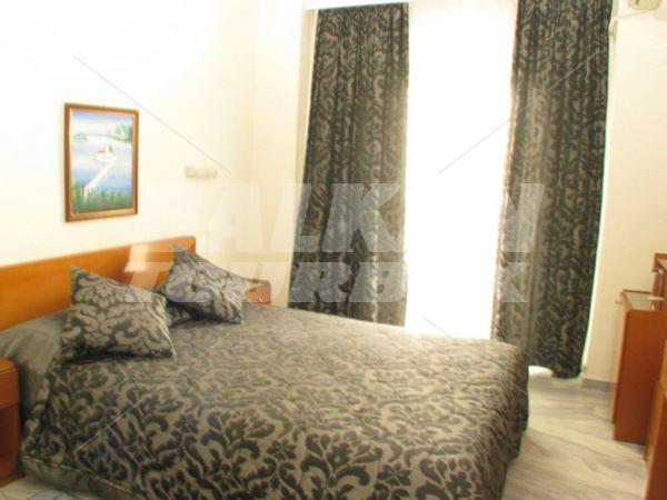 почивка в Mallas Hotel
