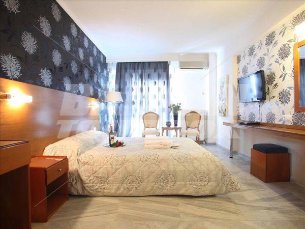 почивка в Mallas Hotel