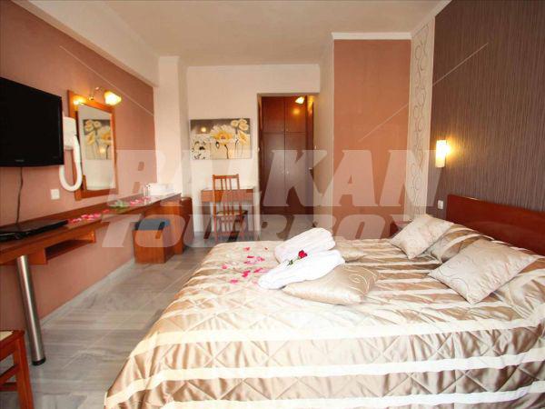 почивка в Mallas Hotel