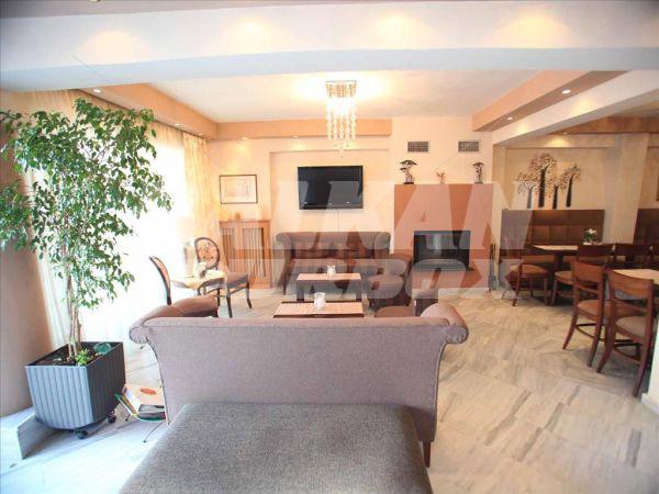 почивка в Mallas Hotel