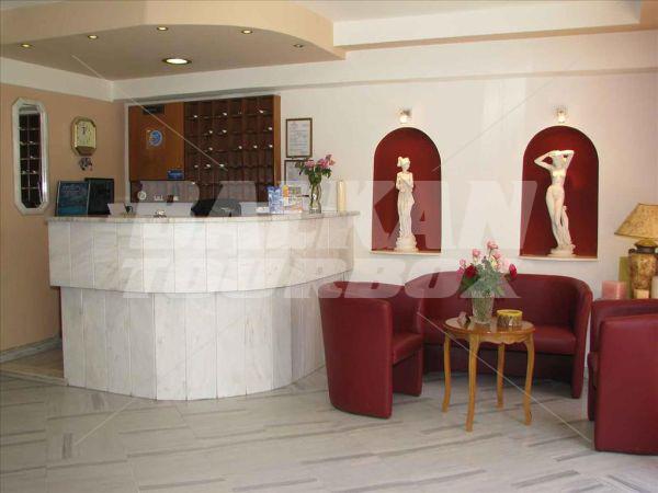 почивка в Mallas Hotel