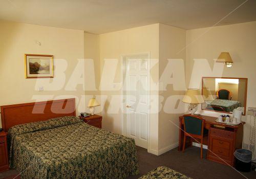 почивка в Discovery Inn Leeds