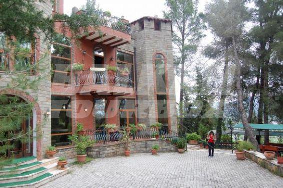 почивка в  Castle Park