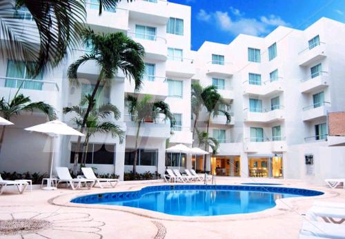 почивка в Ramada Cancun City