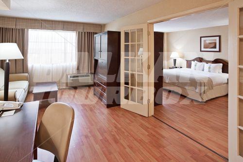 почивка в Holiday Inn Niagara Falls