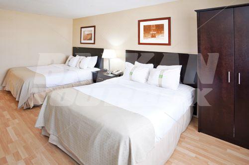 почивка в Holiday Inn Niagara Falls