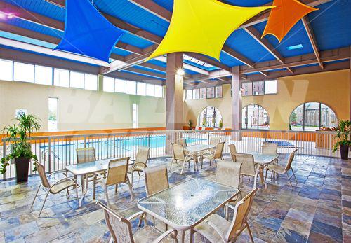 почивка в Holiday Inn Niagara Falls