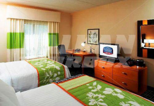 почивка в Fairfield Inn & Suites by Marriott Pittsburgh Neville Island