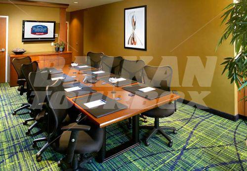 почивка в Fairfield Inn & Suites by Marriott Pittsburgh Neville Island