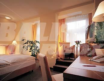 почивка в Four Points Central