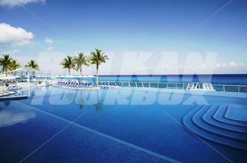почивка в Cozumel Palace