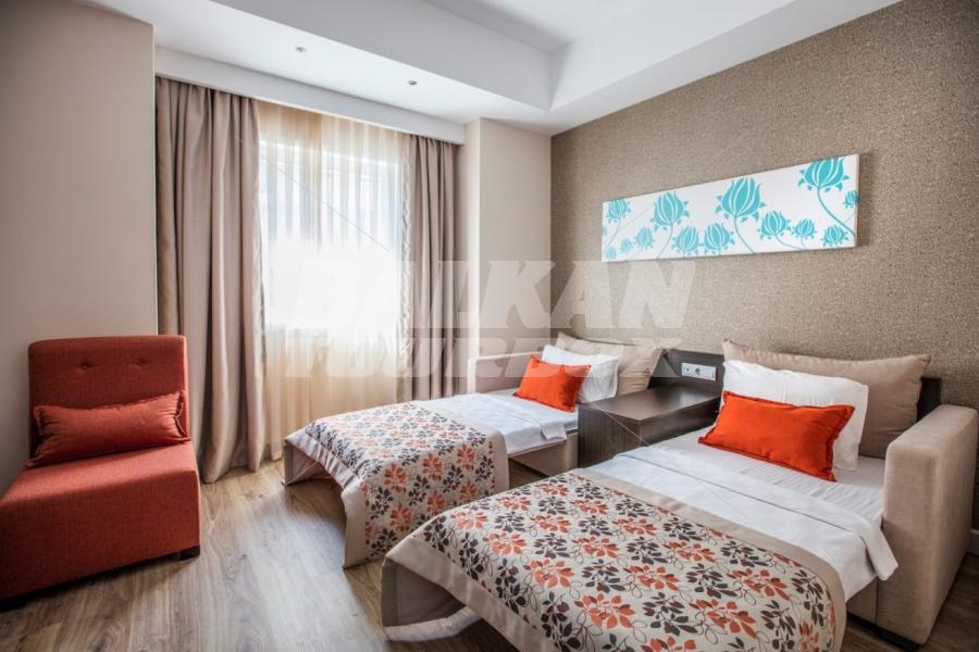 почивка в Aria Claros Beach