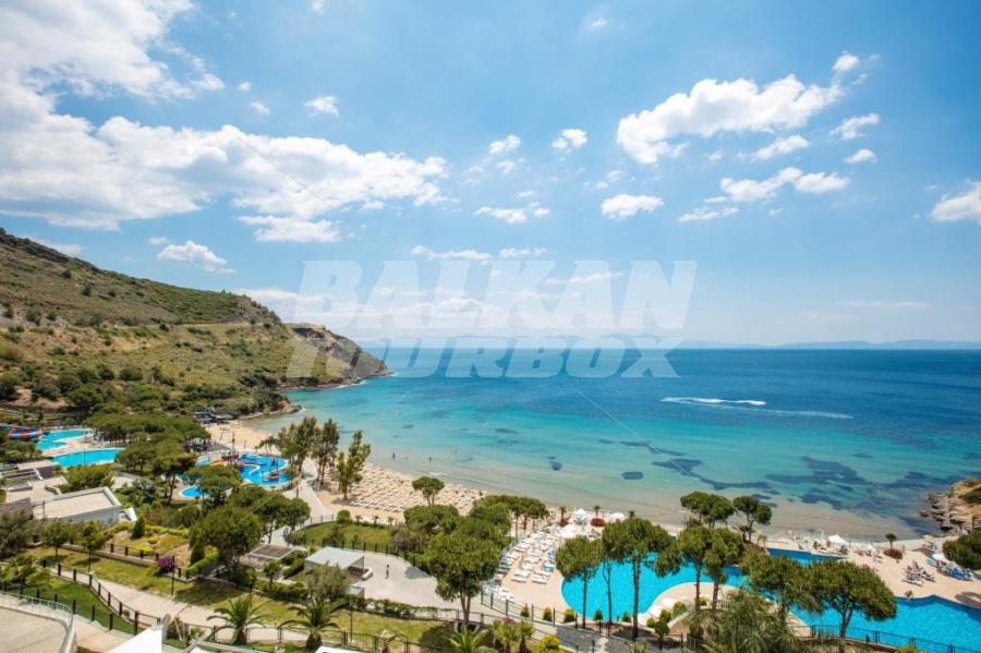почивка в Aria Claros Beach