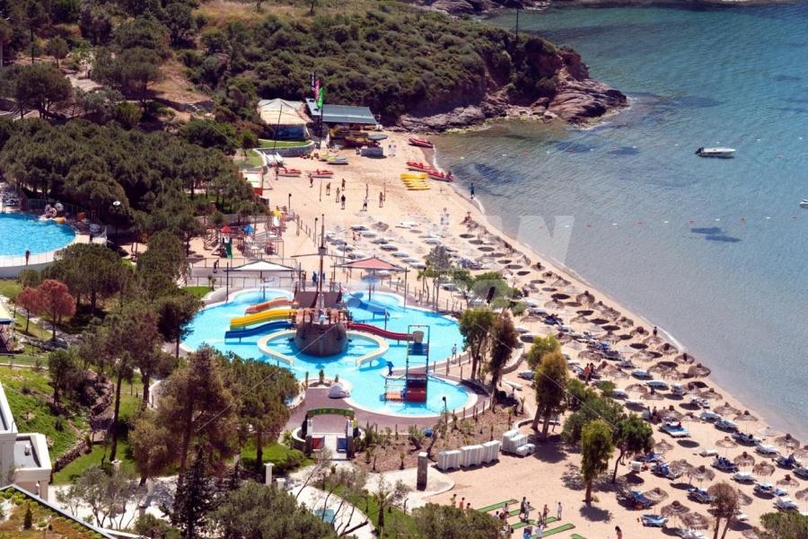 почивка в Aria Claros Beach