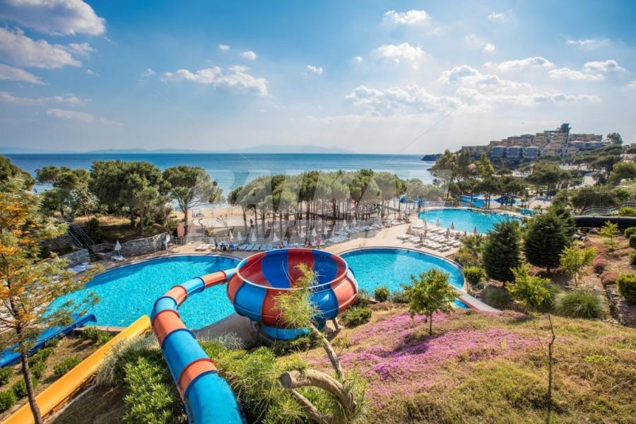 почивка в Aria Claros Beach