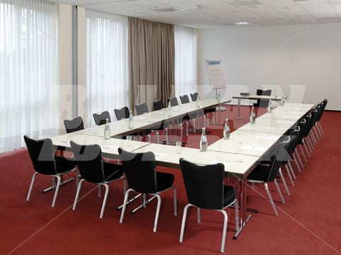 почивка в NH Frankfurt Moerfelden