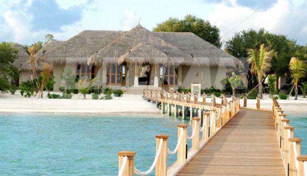 почивка в Sheraton Maldives Full Moon Resort