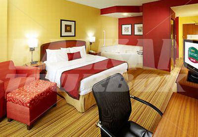 почивка в Courtyard By Marriott West Palm Beach Airport